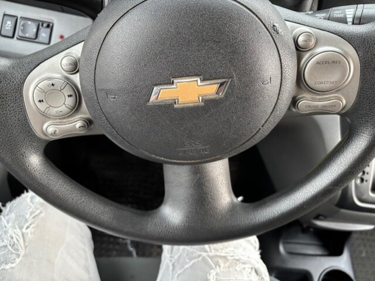 2015 Chevrolet City Express LT LADDER RACKS-DIVIDER-SHELVES-WINTER/SUMMER TIRE Photo