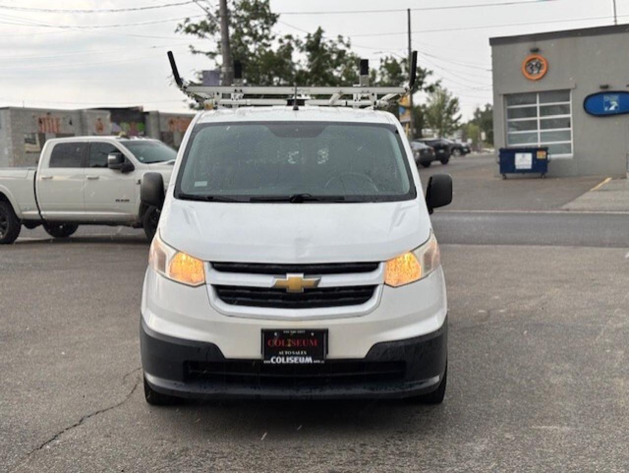 2015 Chevrolet City Express LT LADDER RACKS-DIVIDER-SHELVES-WINTER/SUMMER TIRE Photo