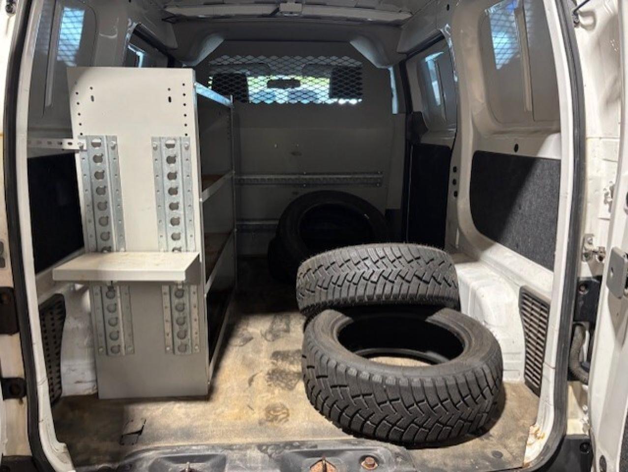 2015 Chevrolet City Express LT LADDER RACKS-DIVIDER-SHELVES-WINTER/SUMMER TIRE Photo