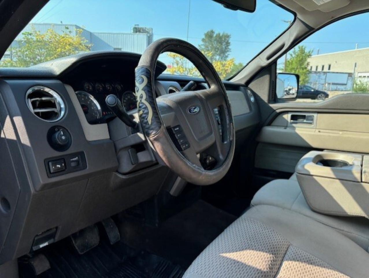 2009 Ford F-150 XLT 4WD **POWER LIFT GATE** REGULAR CAB LONG BOX! Photo