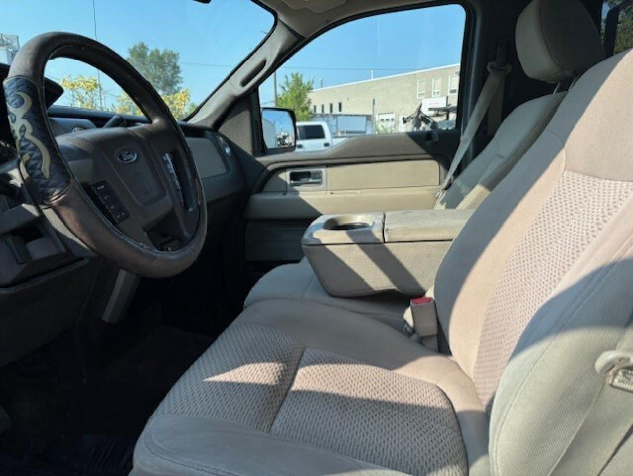 2009 Ford F-150 XLT 4WD **POWER LIFT GATE** REGULAR CAB LONG BOX! Photo