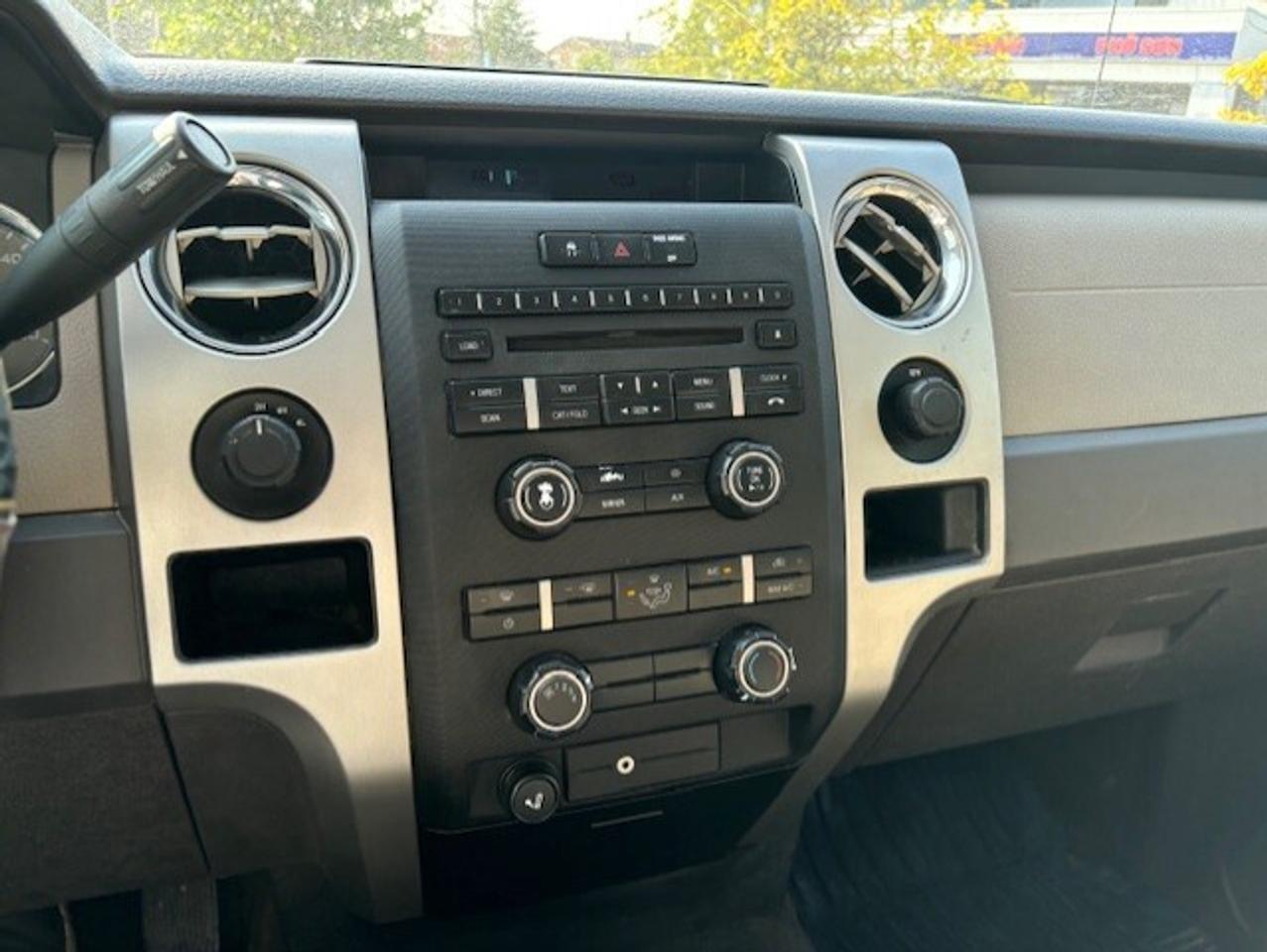 2009 Ford F-150 XLT 4WD **POWER LIFT GATE** REGULAR CAB LONG BOX! Photo