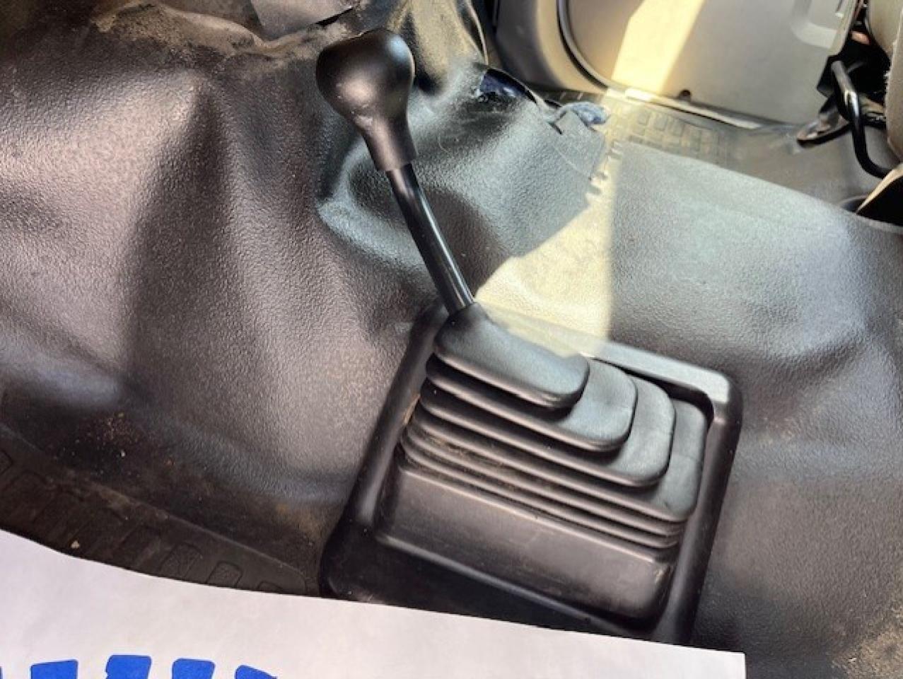 2010 Ford F-450 4WD *POWER STROKE DIESEL SERVICE-UTILITY BOX-CERTI Photo