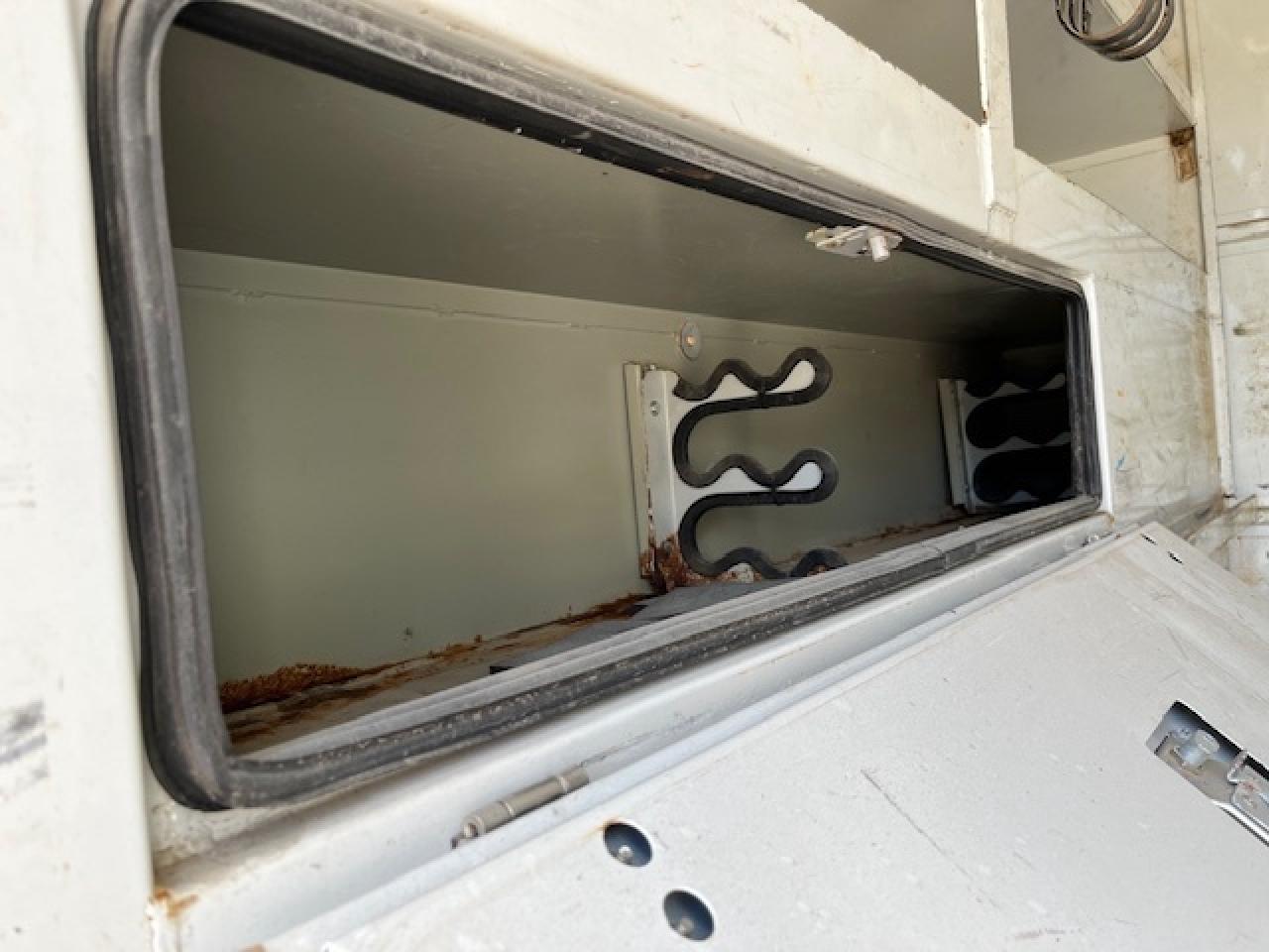 2010 Ford F-450 4WD *POWER STROKE DIESEL SERVICE-UTILITY BOX-CERTI Photo