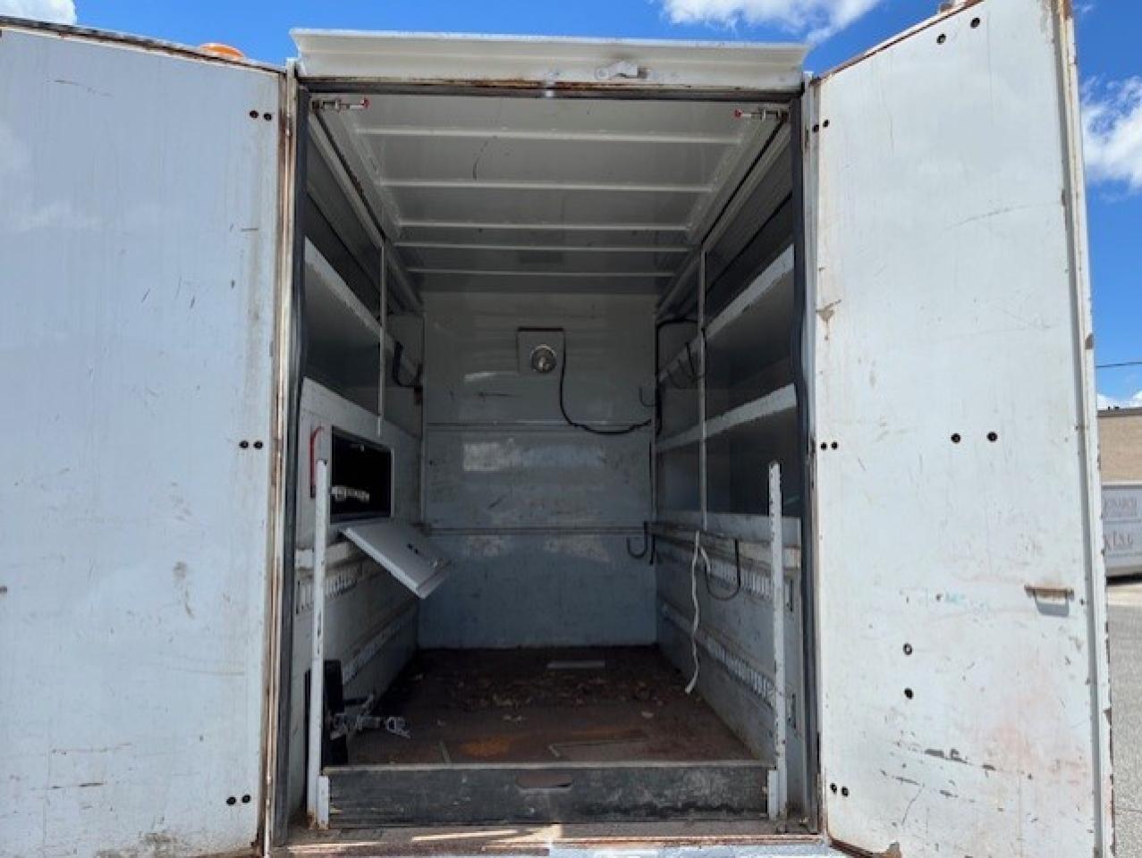 2010 Ford F-450 4WD *POWER STROKE DIESEL SERVICE-UTILITY BOX-CERTI Photo