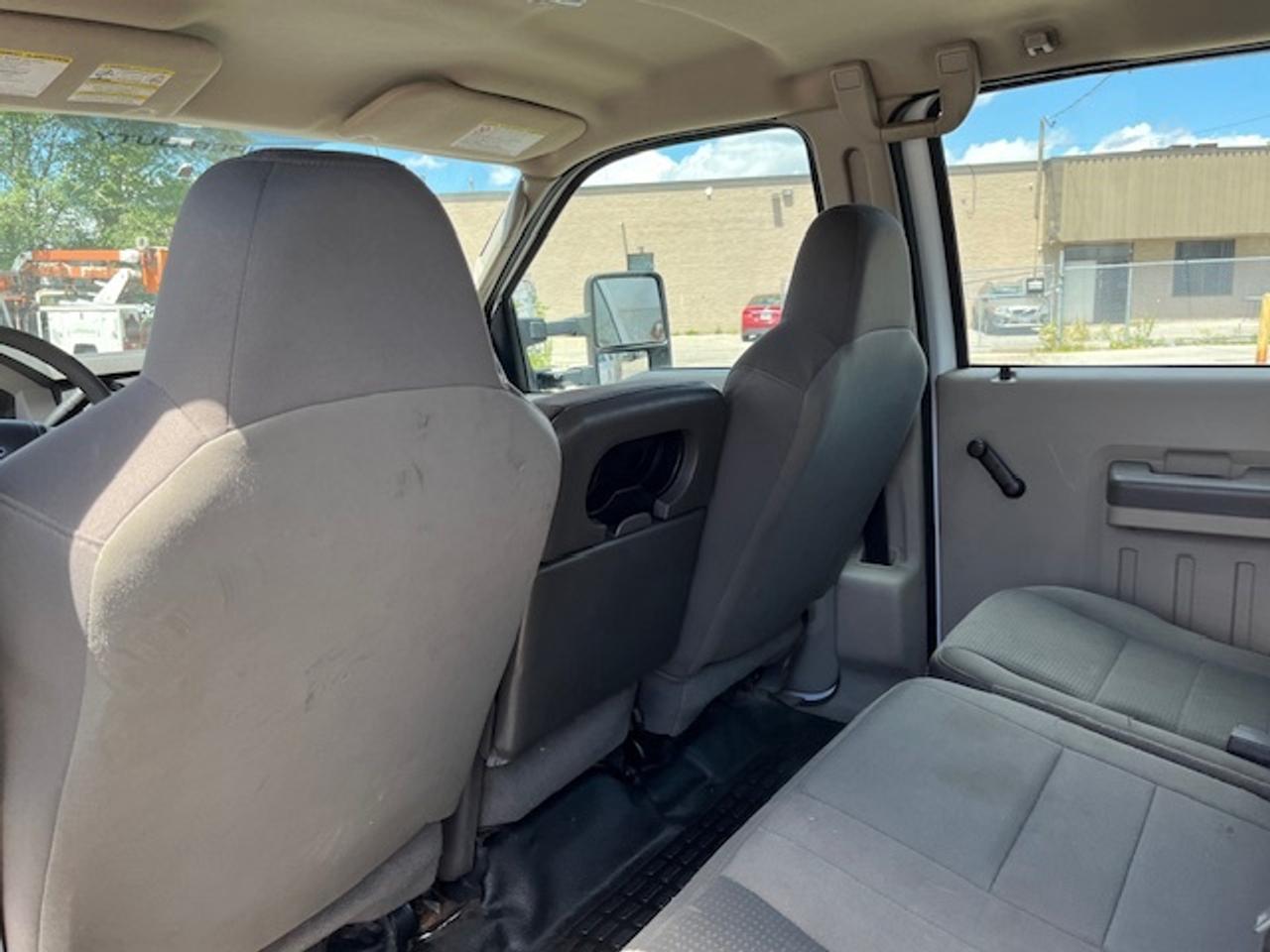 2010 Ford F-450 4WD *POWER STROKE DIESEL SERVICE-UTILITY BOX-CERTI Photo