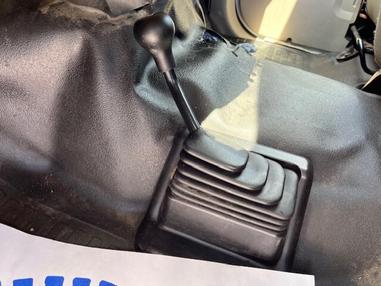 2010 Ford F-450 4WD *POWER STROKE DIESEL SERVICE-UTILITY BOX-CERTI Photo