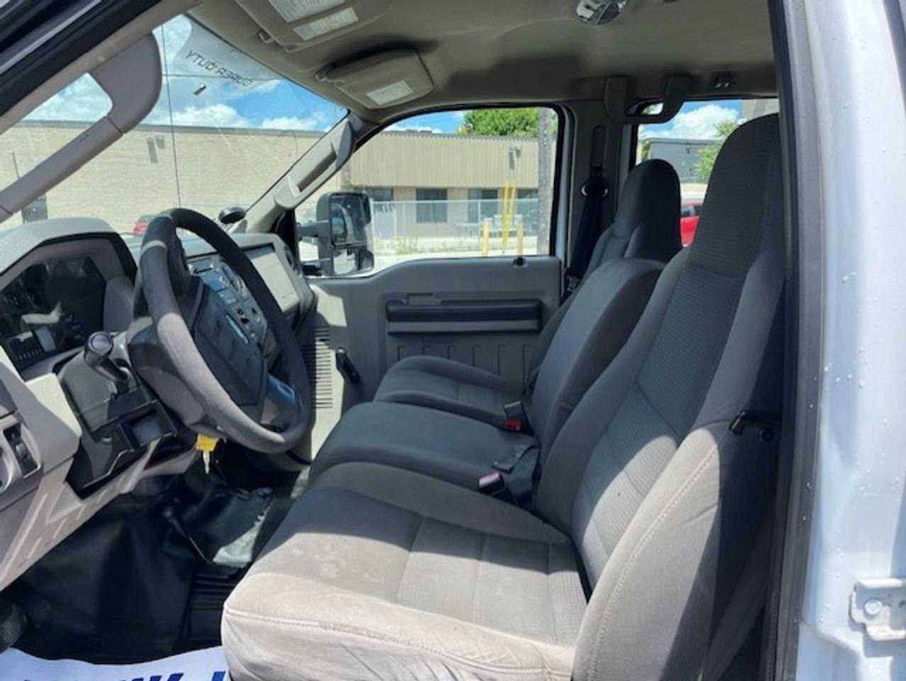 2010 Ford F-450 4WD *POWER STROKE DIESEL SERVICE-UTILITY BOX-CERTI Photo