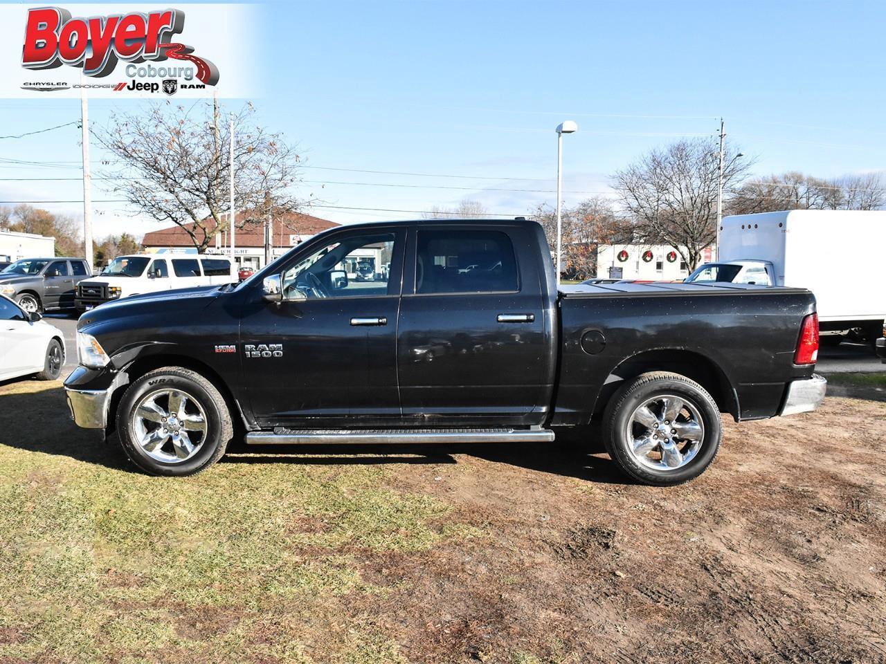 2015 RAM 1500 SLT Photo4
