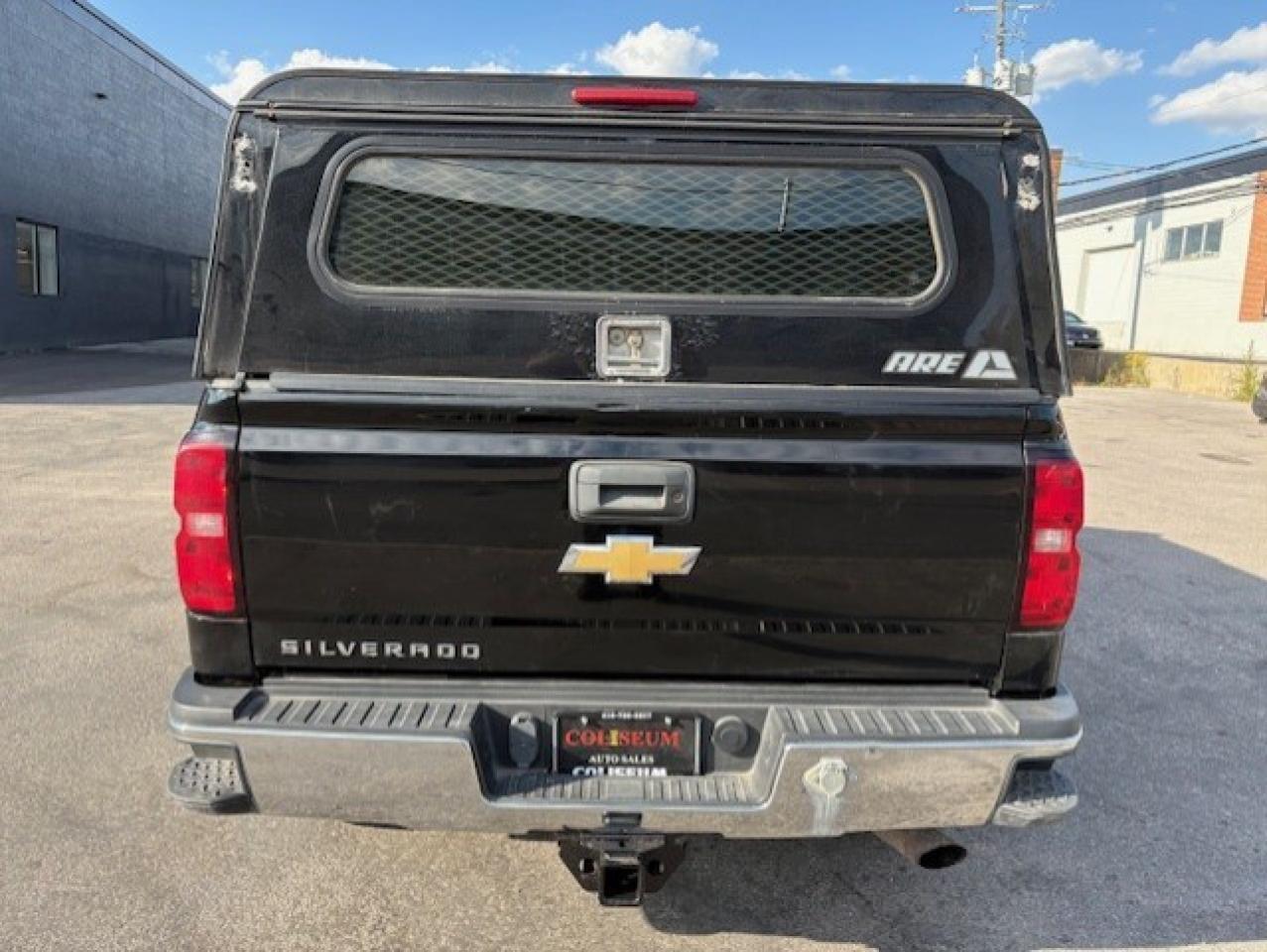 2016 Chevrolet SILVERADO 2500HD 4X4 **CREW CAB-SHORT BOX-1 OWNER-CERTIFIED** Photo4