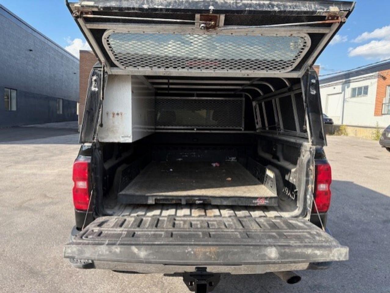 2016 Chevrolet SILVERADO 2500HD 4X4 **CREW CAB-SHORT BOX-1 OWNER-CERTIFIED** Photo