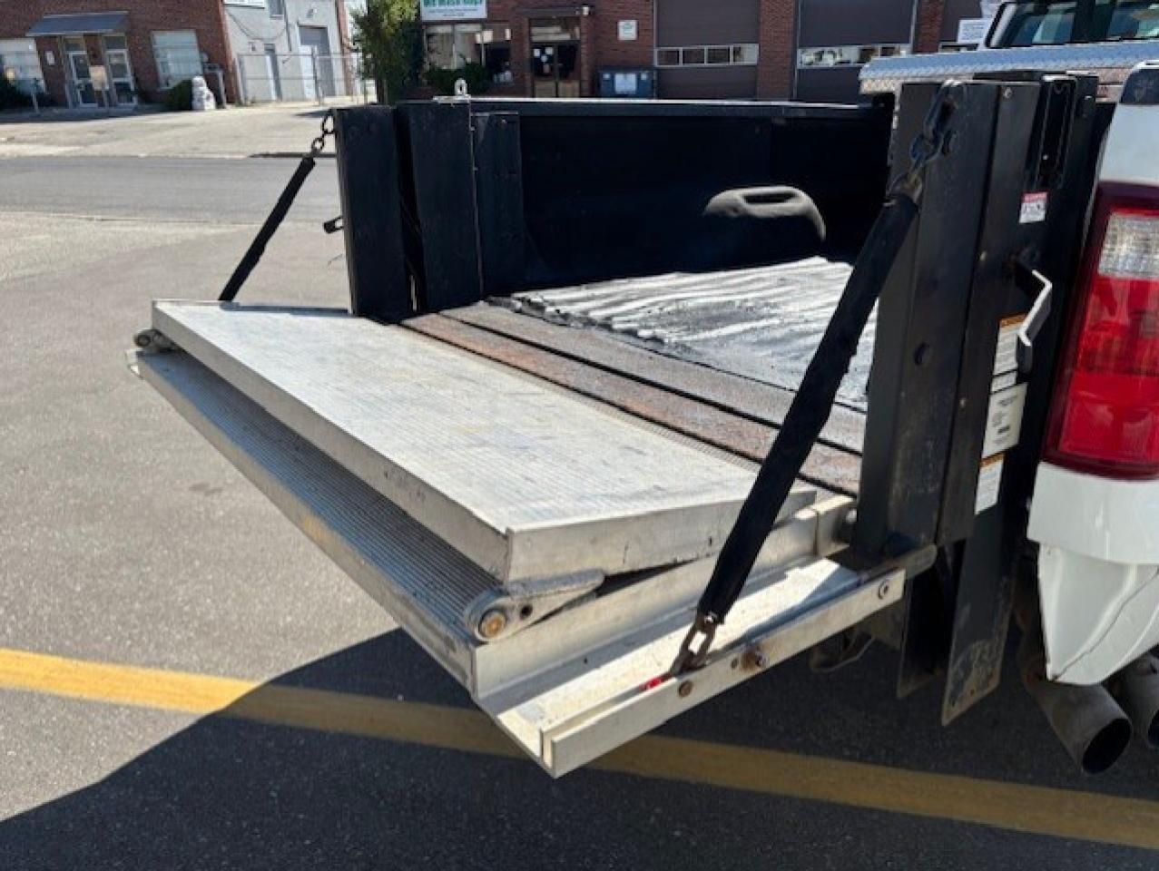 2012 Ford F-350 4WD 6.7L DIESEL-TOMMY LIFT GATE-CREW CAB-LONG BOX Photo