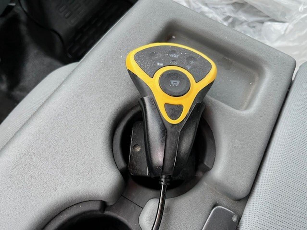 2012 Ford F-350 4WD 6.7L DIESEL-TOMMY LIFT GATE-CREW CAB-LONG BOX Photo