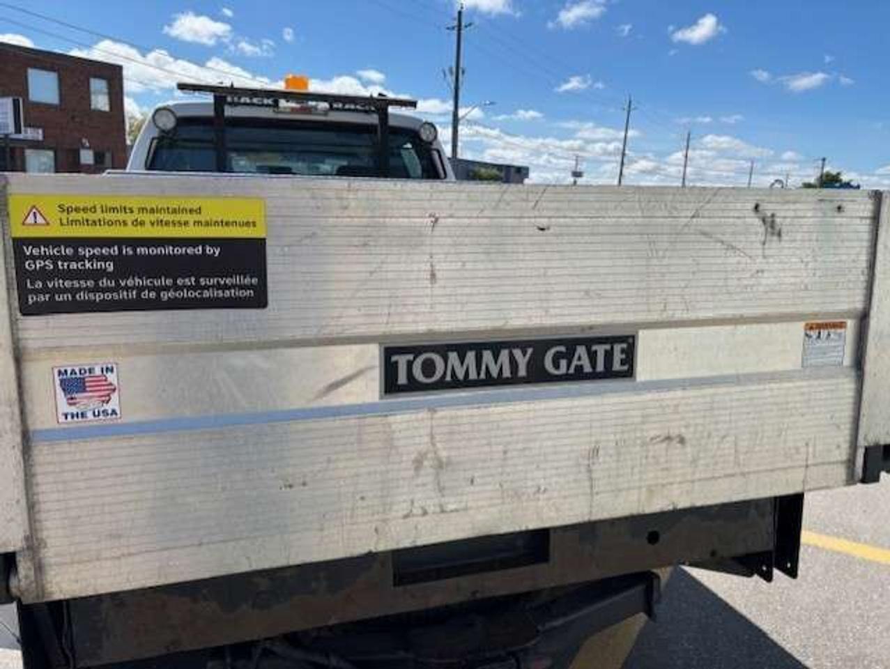 2012 Ford F-350 4WD 6.7L DIESEL-TOMMY LIFT GATE-CREW CAB-LONG BOX Photo