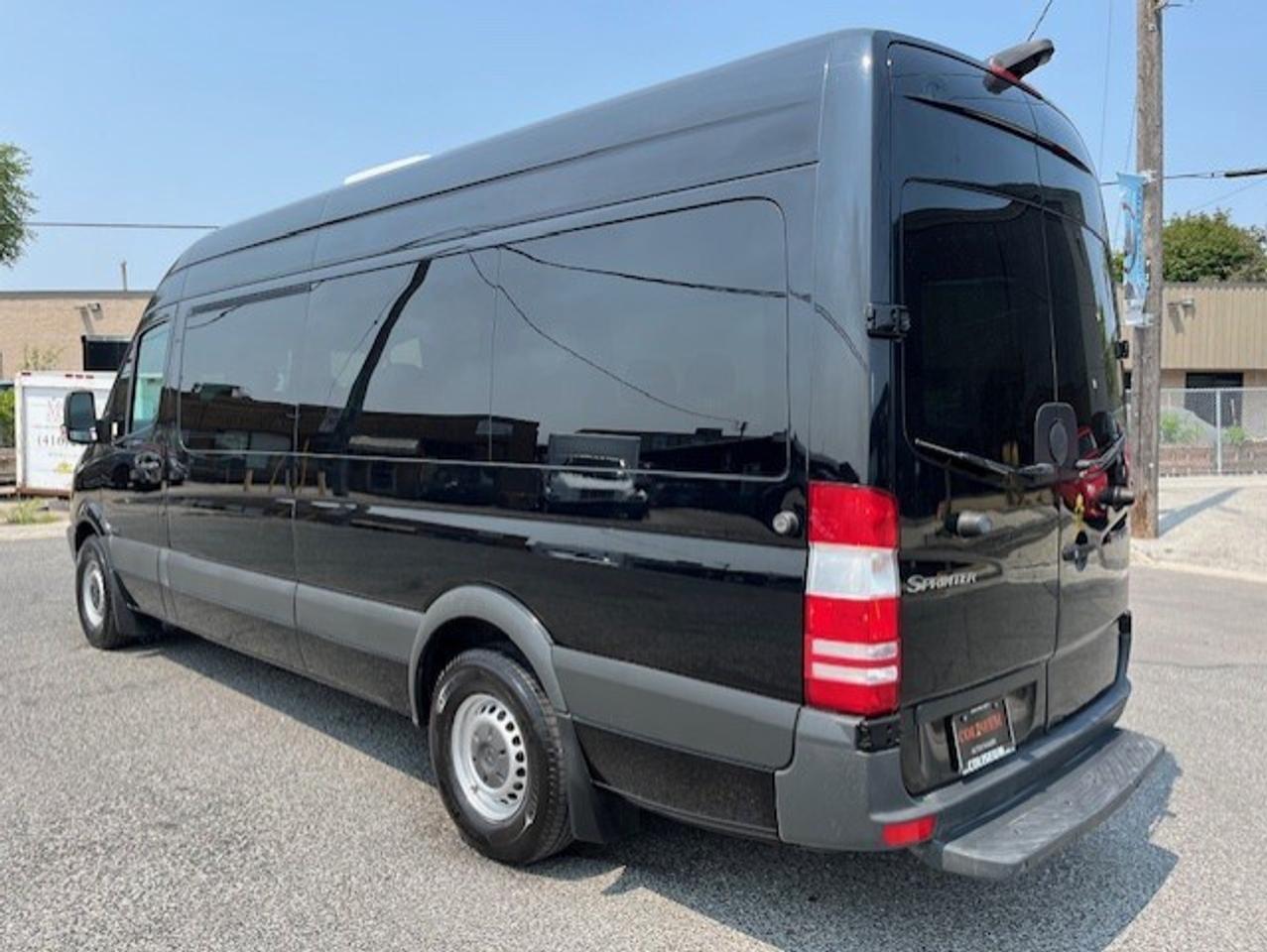 2011 Mercedes-Benz Sprinter 2500 170WB 12 PASSENGER-HIGH ROOF-EXTENDED-1 OWNER Photo2