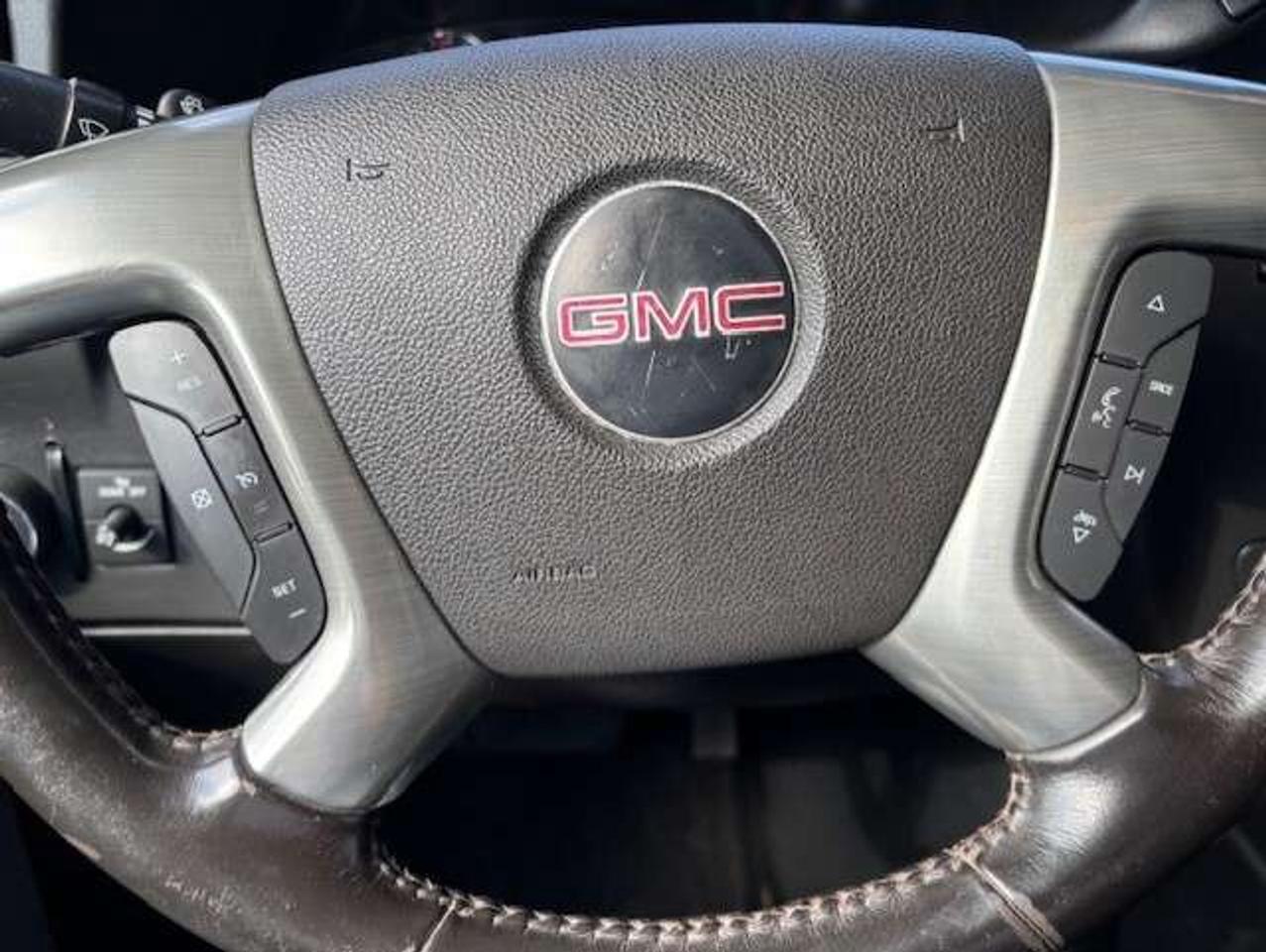 2015 GMC Savana LT 3500 15 PASSENGER-REMOTE START-CAMERA-NEW BRAKE Photo