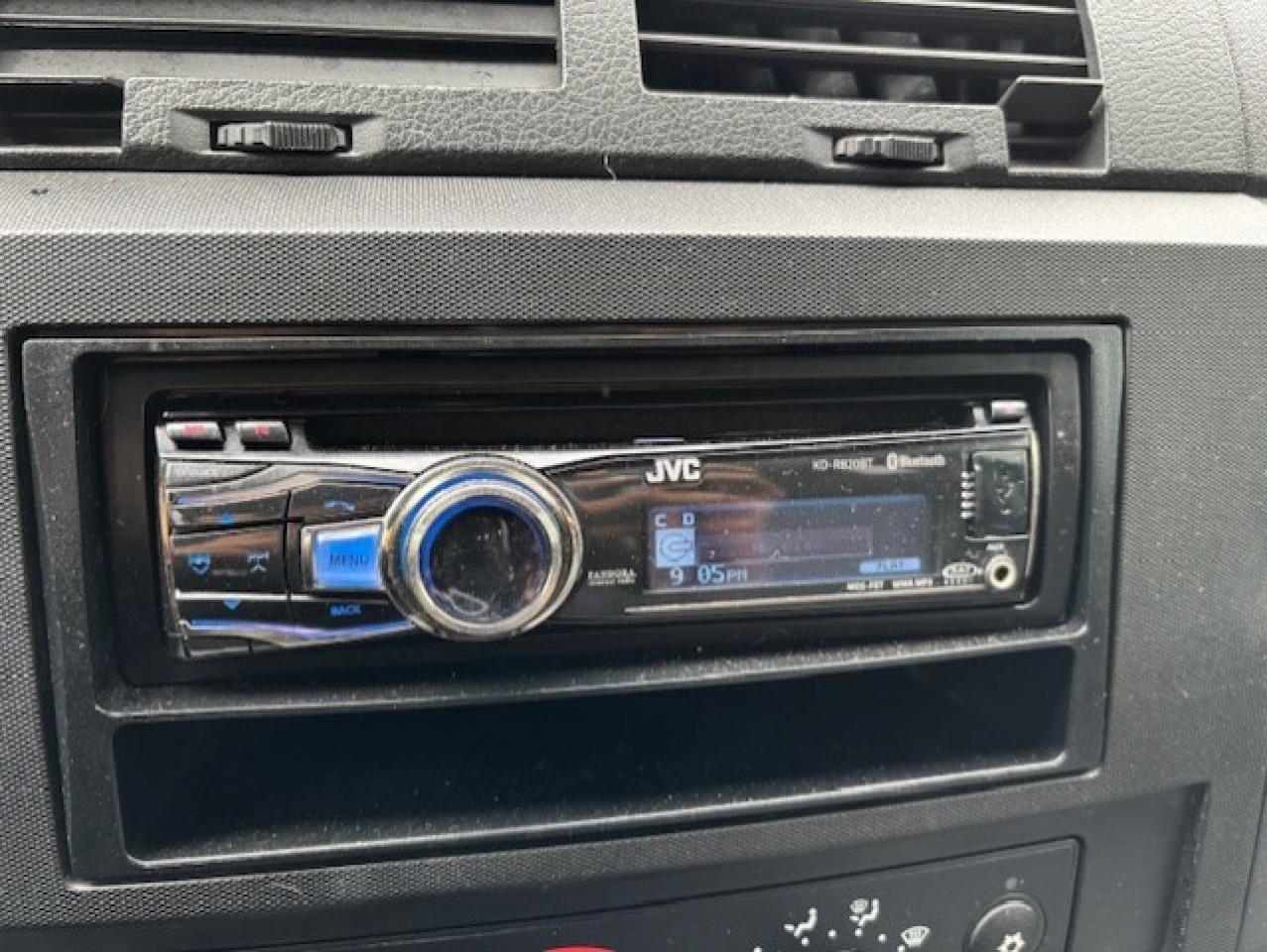 2011 RAM Dakota SXT 4WD CREW CAB 3.7L V6-TONNEAU COVER-NEW BRAKES Photo