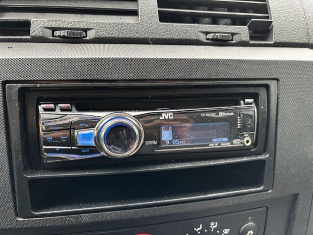 2011 RAM Dakota SXT 4WD CREW CAB 3.7L V6-TONNEAU COVER-NEW BRAKES Photo