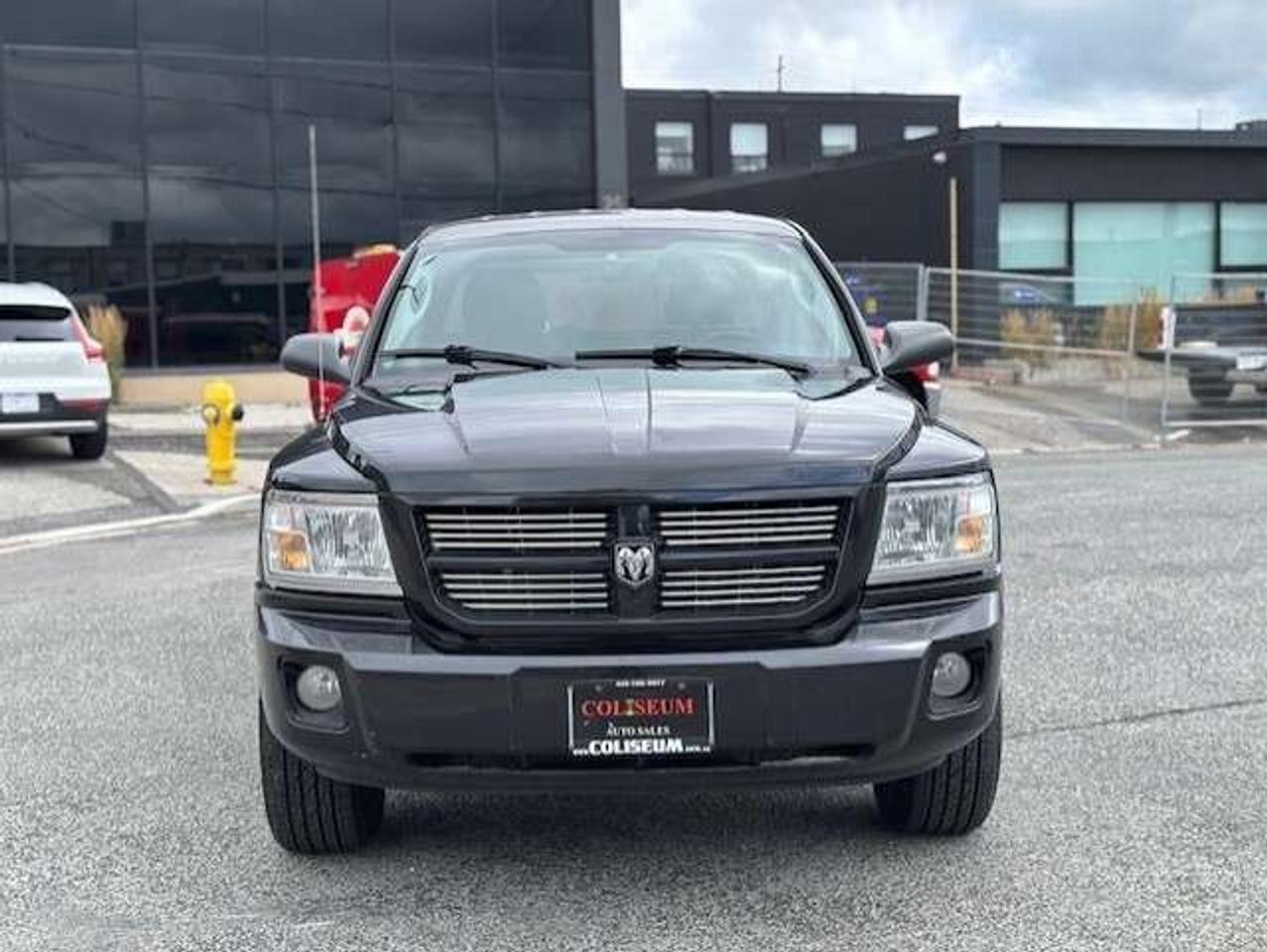 2011 RAM Dakota SXT 4WD CREW CAB 3.7L V6-TONNEAU COVER-NEW BRAKES Photo