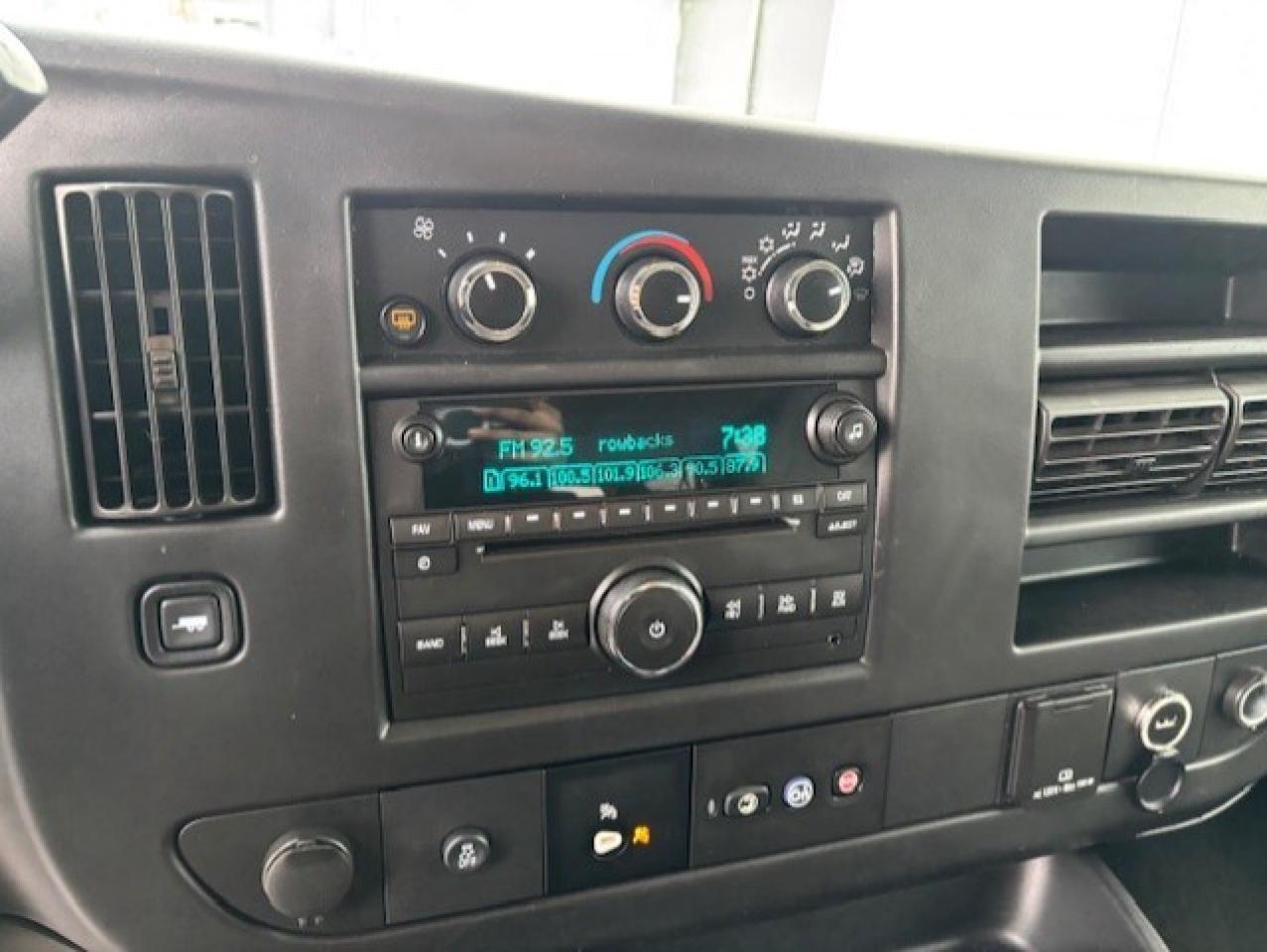 2018 Chevrolet Express Passenger LT 2500 **12 PASSENGER-CAMERA-TOW PKG-CERTIFIED** Photo