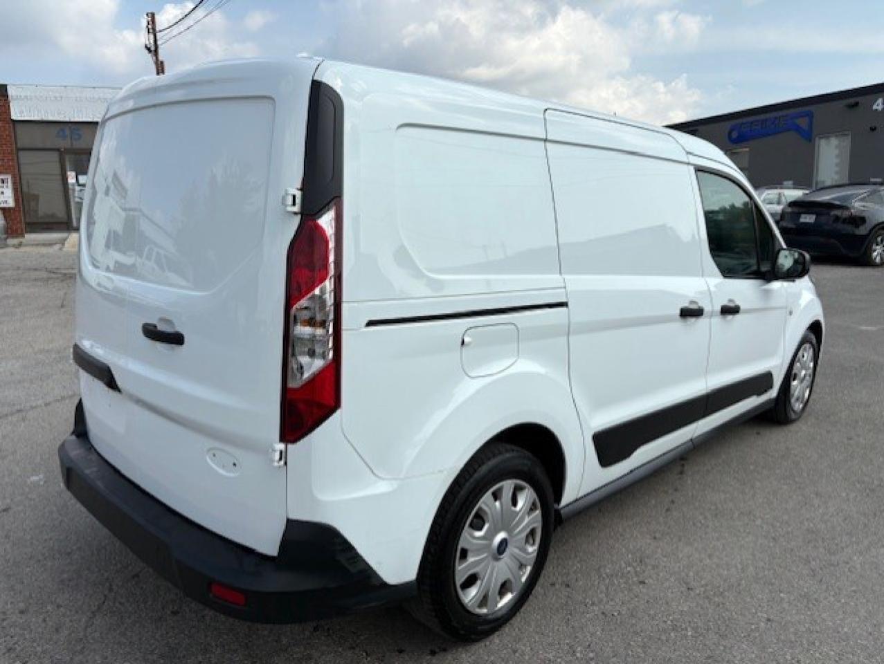 2021 Ford Transit Connect XLT **BACK UP CAMERA-SHELVES-DIVIDER-NO WINDOWS** Photo4