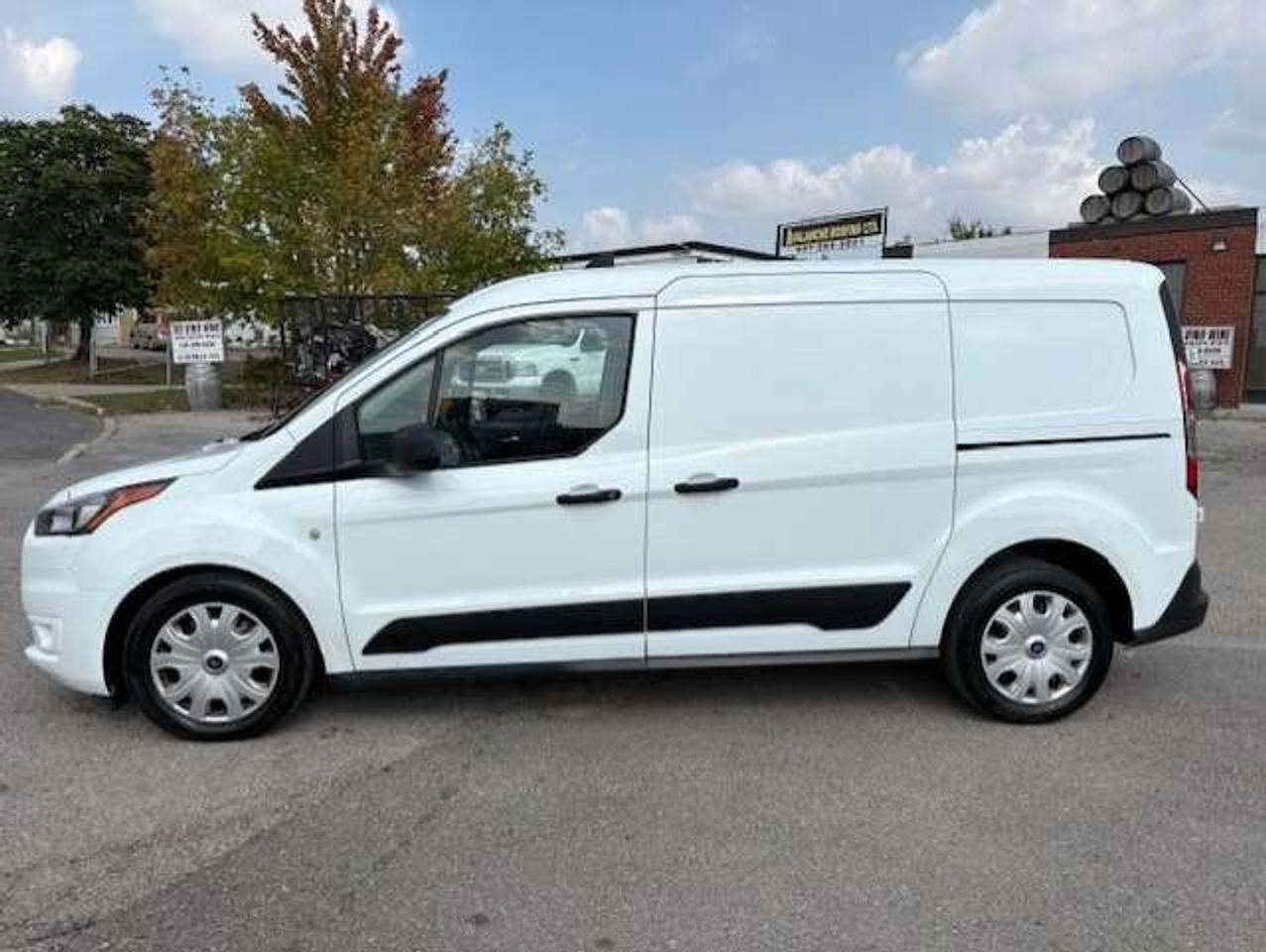 2021 Ford Transit Connect XLT **BACK UP CAMERA-SHELVES-DIVIDER-NO WINDOWS** Photo5