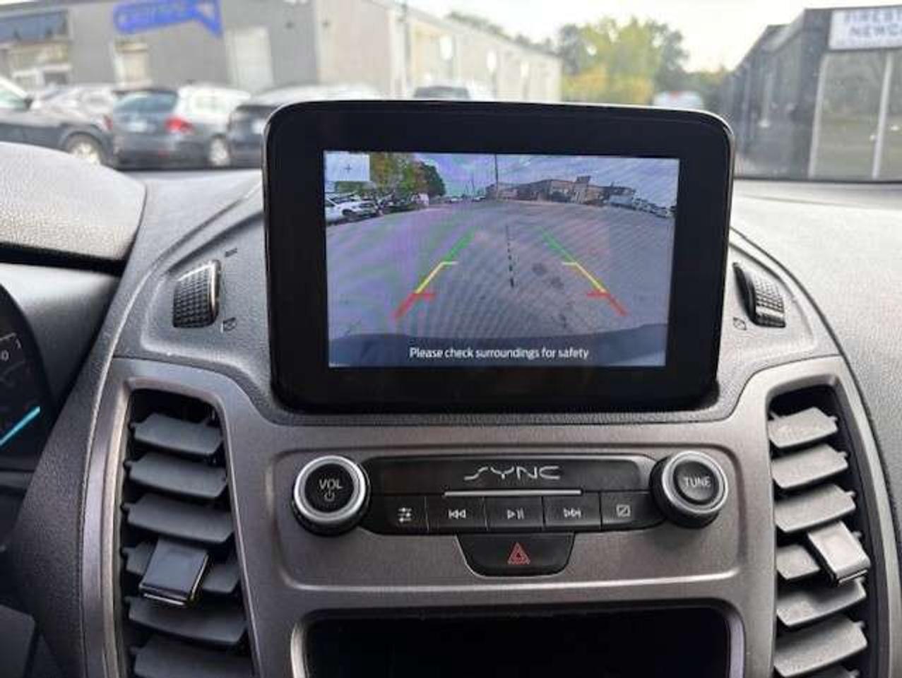 2021 Ford Transit Connect XLT **BACK UP CAMERA-SHELVES-DIVIDER-NO WINDOWS** Photo