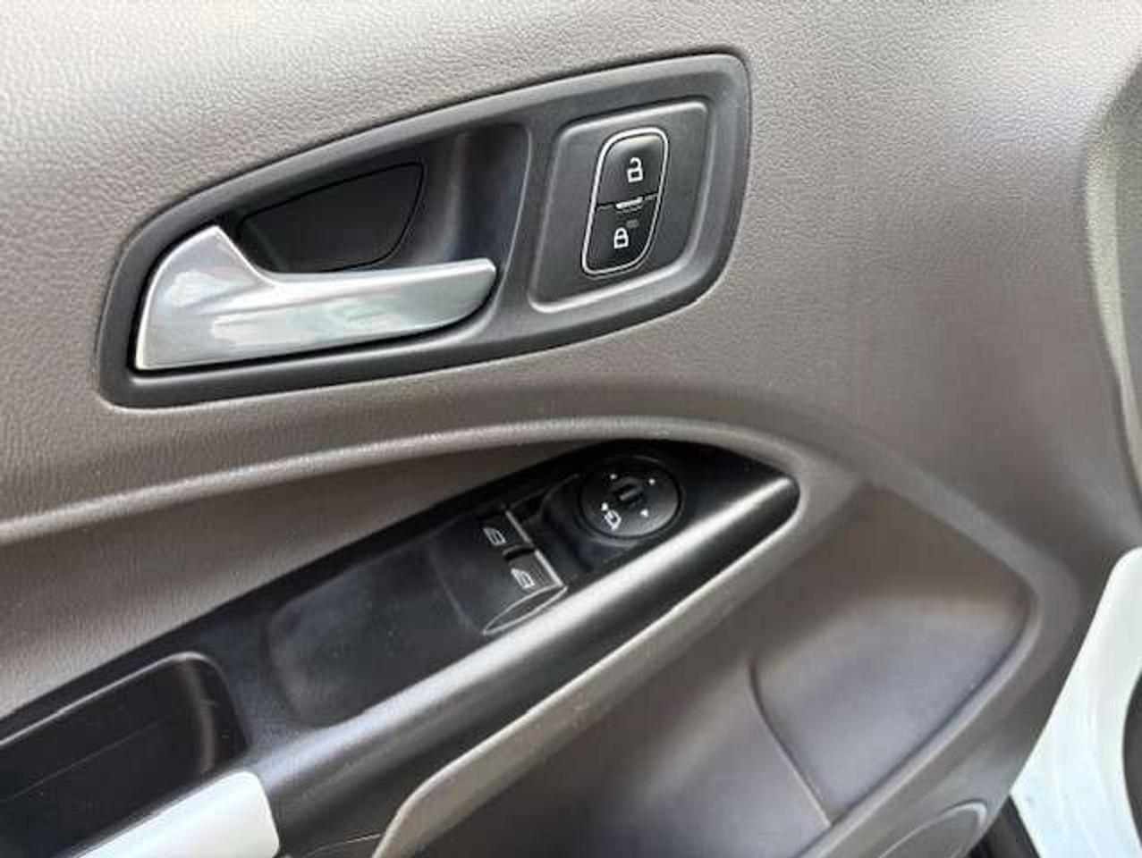 2021 Ford Transit Connect XLT **BACK UP CAMERA-SHELVES-DIVIDER-NO WINDOWS** Photo