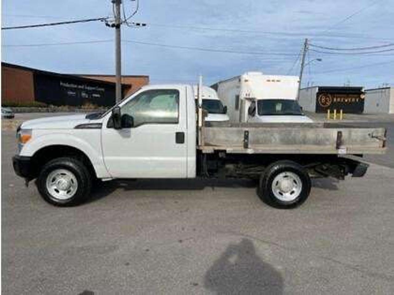 2013 Ford F-250 4WD REGULAR CAB-FLAT DECK BOX-CERTIFIED! Photo5