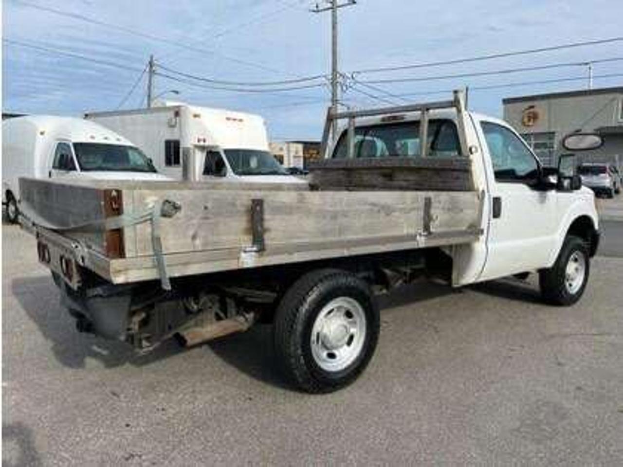2013 Ford F-250 4WD REGULAR CAB-FLAT DECK BOX-CERTIFIED! Photo4