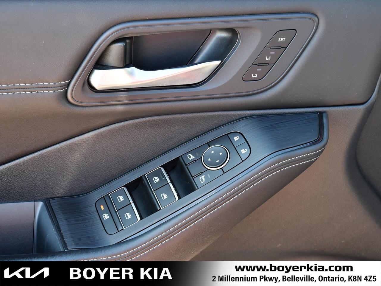 2023 Nissan Rogue SL NAVIGATION / LEATHER / SUNROOF Photo