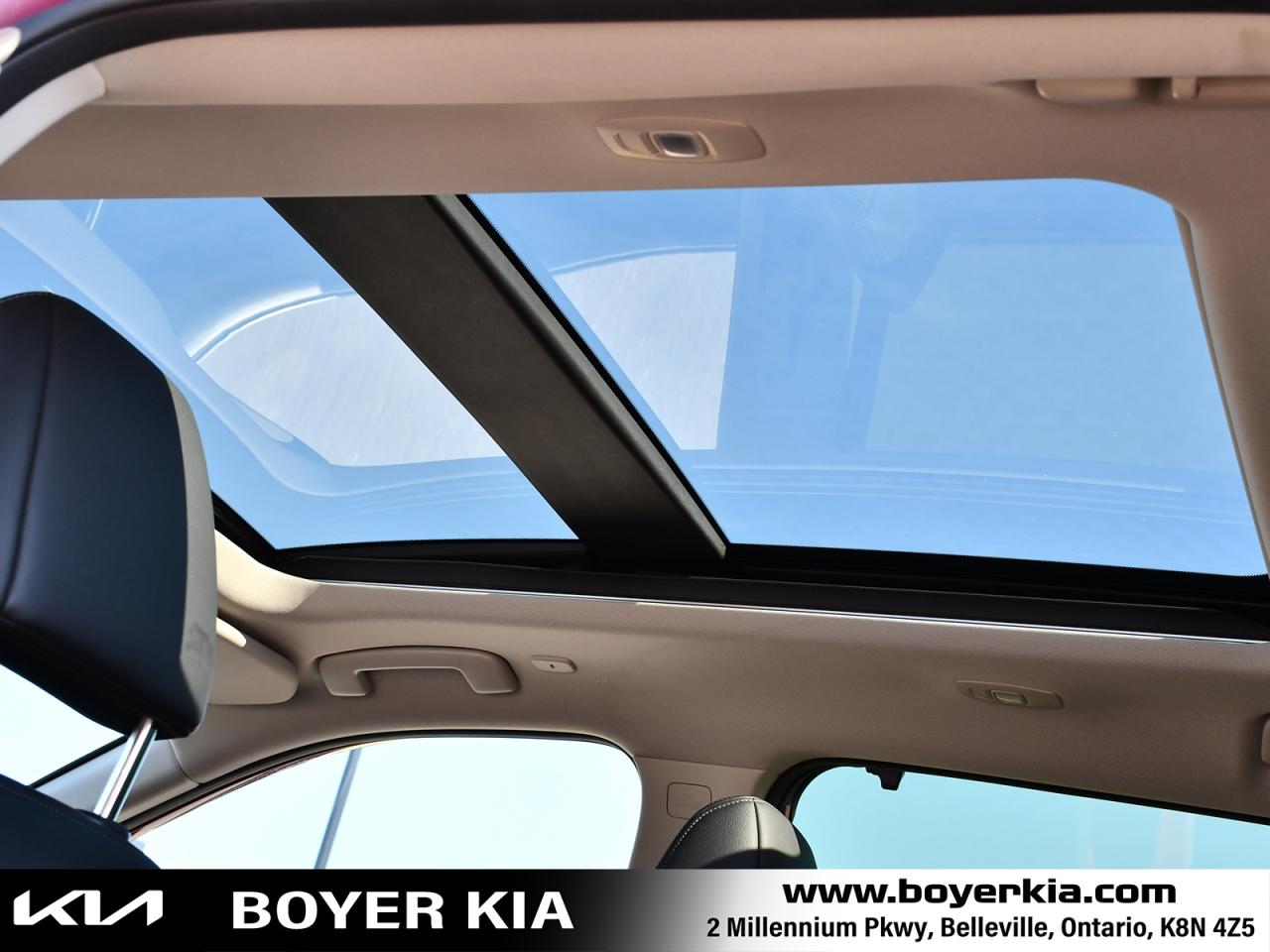 2023 Nissan Rogue SL NAVIGATION / LEATHER / SUNROOF Photo