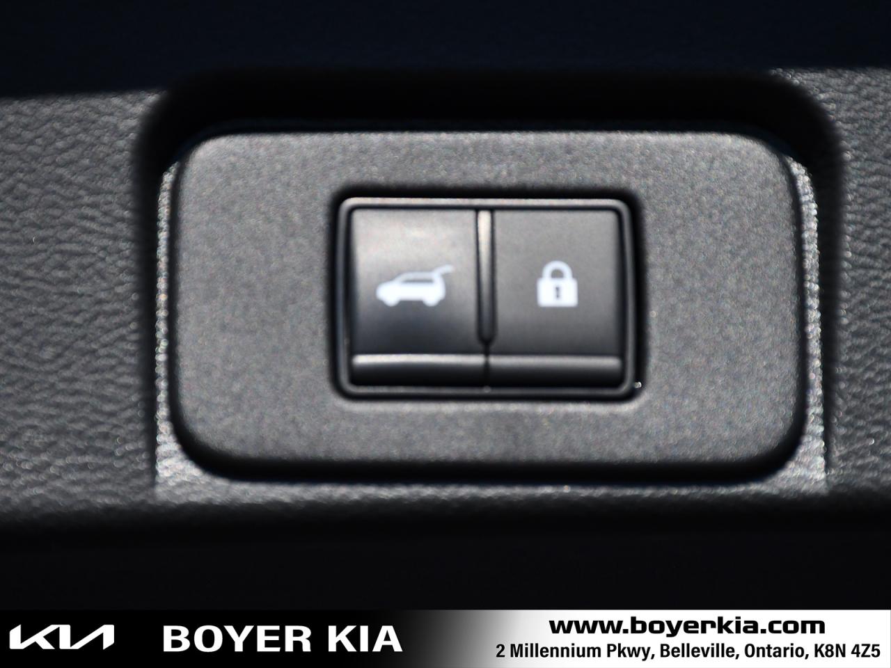 2023 Nissan Rogue SL NAVIGATION / LEATHER / SUNROOF Photo