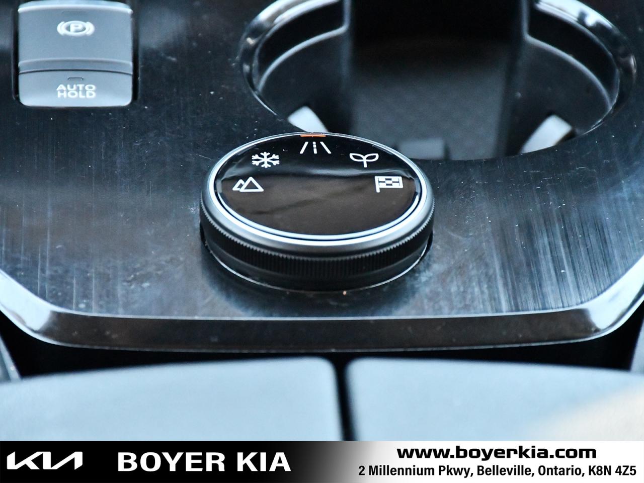 2023 Nissan Rogue SL NAVIGATION / LEATHER / SUNROOF Photo