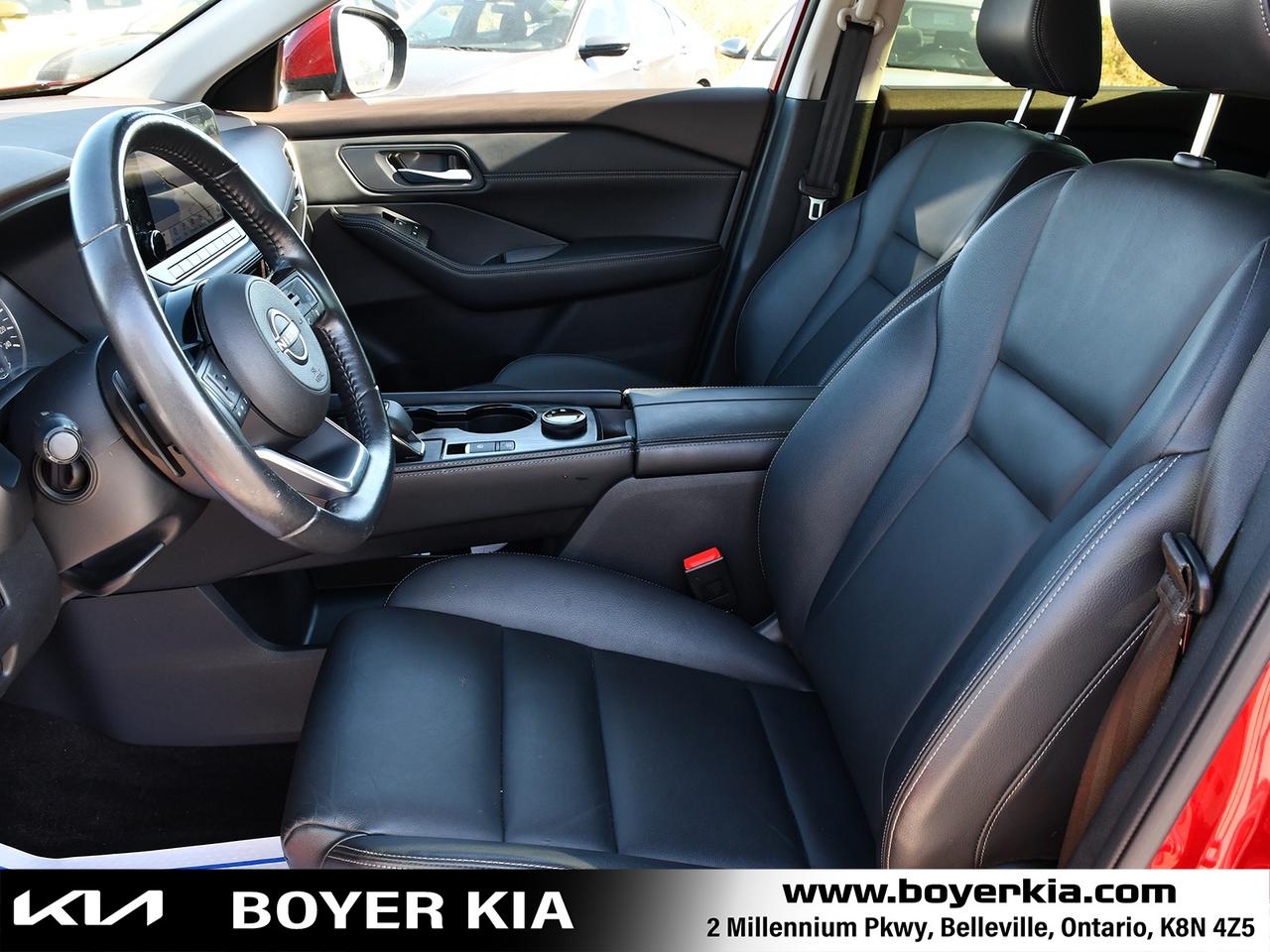 2023 Nissan Rogue SL NAVIGATION / LEATHER / SUNROOF Photo