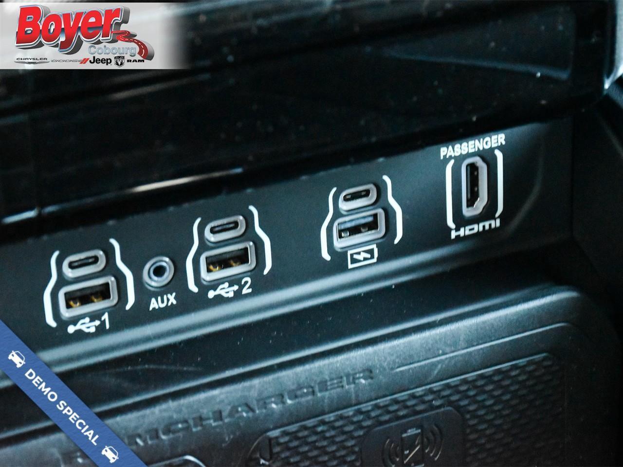 2025 RAM 1500 Laramie Photo