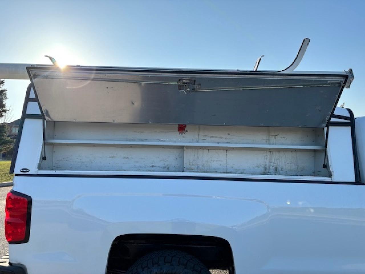 2018 Chevrolet Silverado 1500 V6 REGULAR CAB LONG BOX-CAP-LADDER RACKS-TOW PKG. Photo