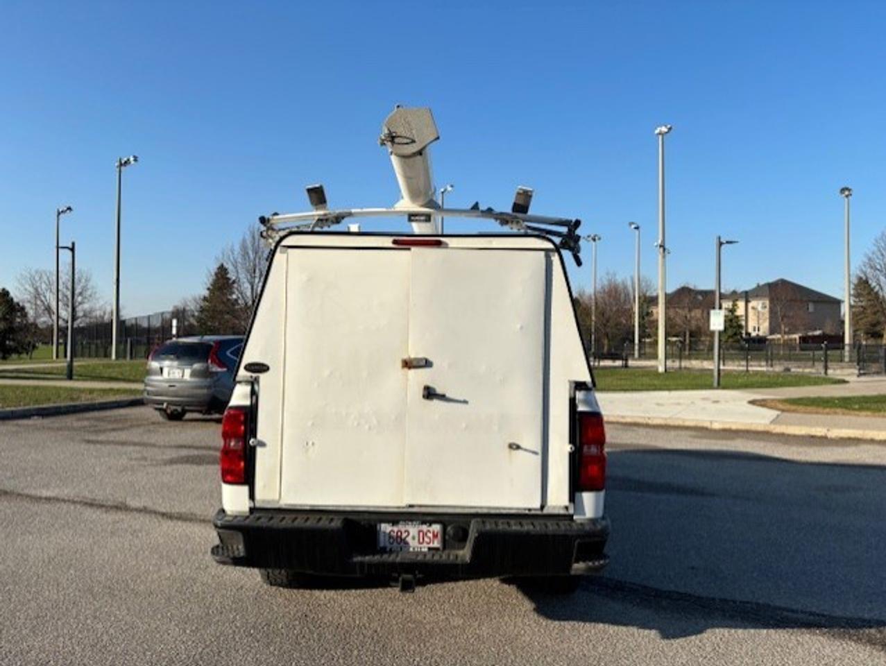 2018 Chevrolet Silverado 1500 V6 REGULAR CAB LONG BOX-CAP-LADDER RACKS-TOW PKG. Photo4