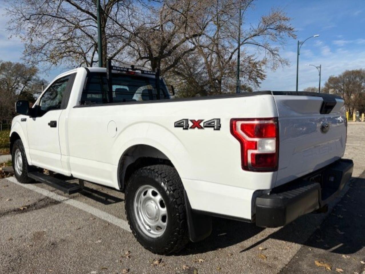 2018 Ford F-150 XL 4WD REGULAR CAB 8' LONG BOX-1 OWNER-CERTIFIED! Photo2