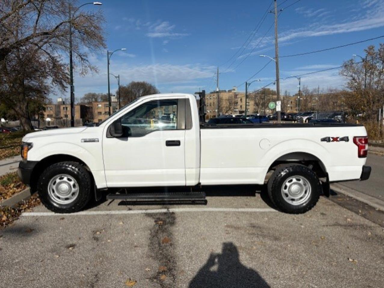 2018 Ford F-150 XL 4WD REGULAR CAB 8' LONG BOX-1 OWNER-CERTIFIED! Photo