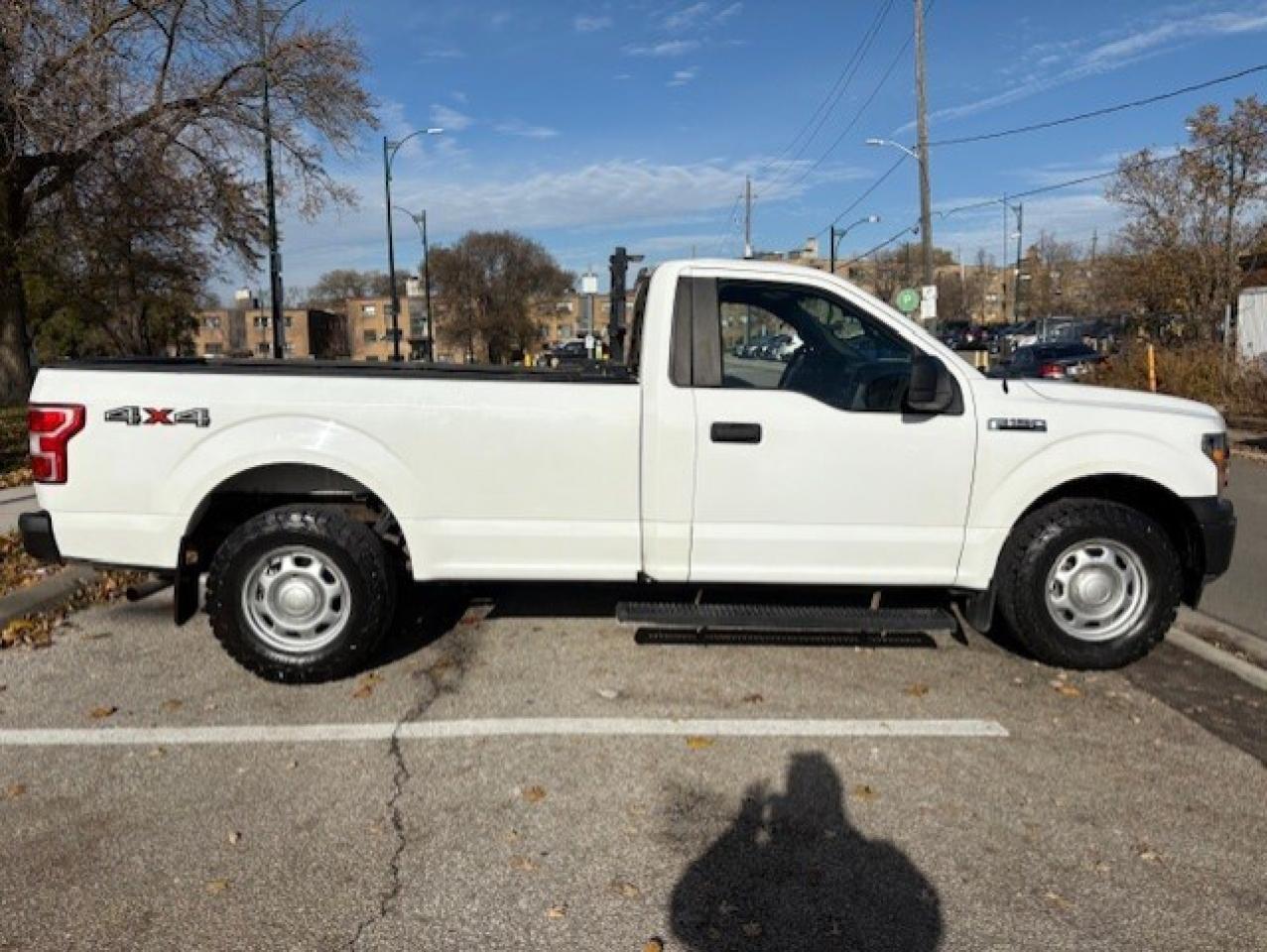2018 Ford F-150 XL 4WD REGULAR CAB 8' LONG BOX-1 OWNER-CERTIFIED! Photo