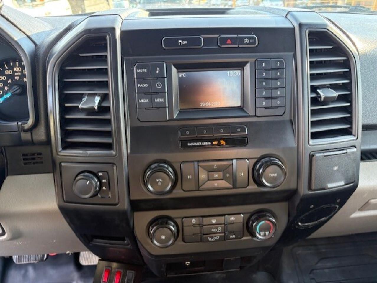 2018 Ford F-150 XL 4WD REGULAR CAB 8' LONG BOX-1 OWNER-CERTIFIED! Photo