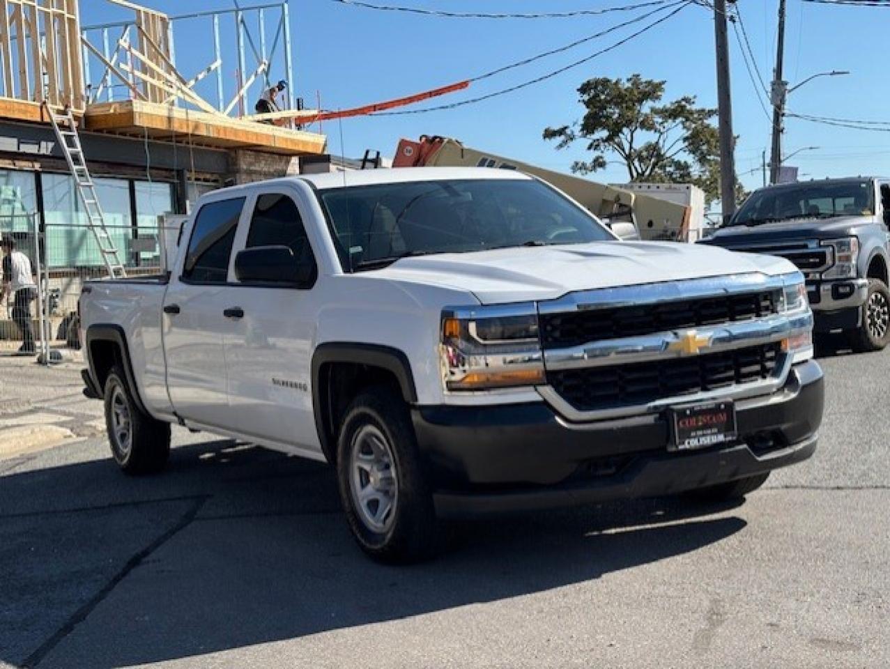 2017 Chevrolet Silverado 1500 4WD V8 5.3L-1 OWNER-ONLY 118KM-CREW CAB-CERTIFIED! Photo