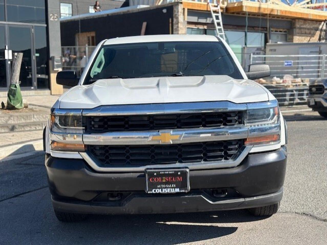 2017 Chevrolet Silverado 1500 4WD V8 5.3L-1 OWNER-ONLY 118KM-CREW CAB-CERTIFIED! Photo
