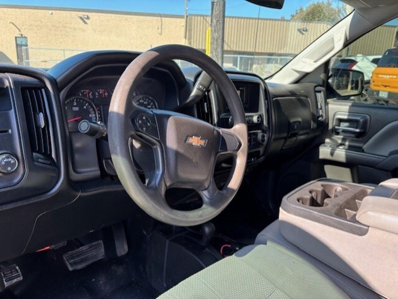 2017 Chevrolet Silverado 1500 4WD V8 5.3L-1 OWNER-ONLY 118KM-CREW CAB-CERTIFIED! Photo