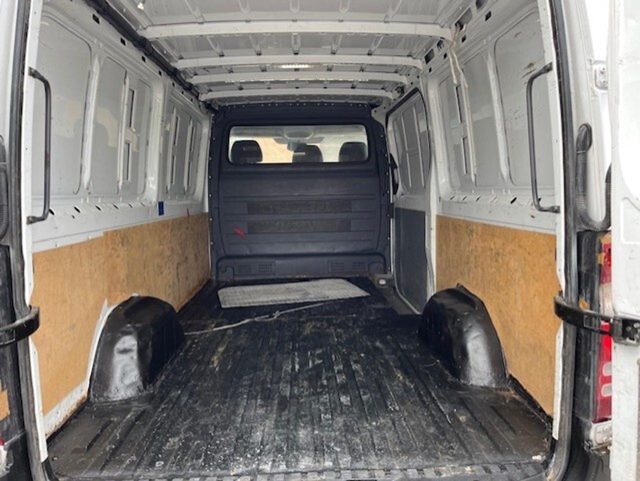 2014 Mercedes-Benz Sprinter 2500 144 LOW ROOF-RARE 3 PASSENGER-CAMERA-DIVIDER! Photo