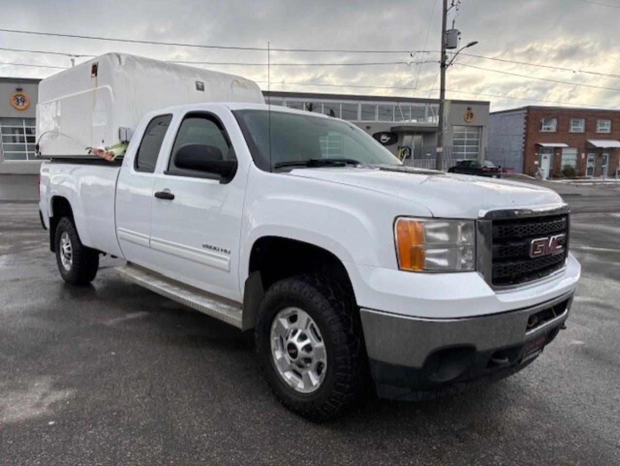2011 GMC SIERRA 2500HD SLE 4WD EXTENDED CAB LONG BOX **TUFPORT SPACEKAP** Photo