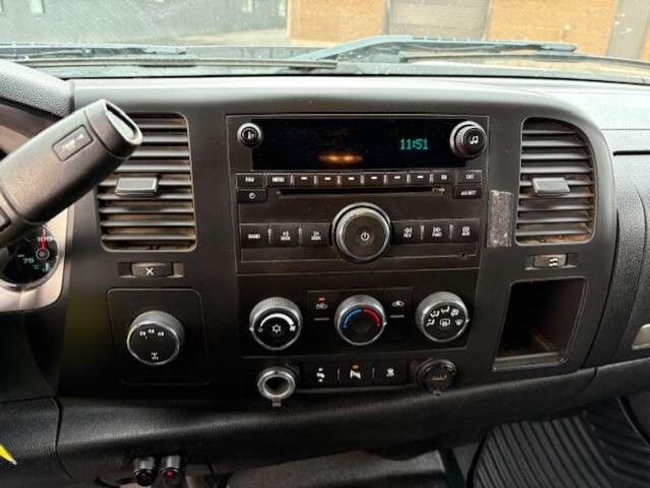 2011 GMC SIERRA 2500HD SLE 4WD EXTENDED CAB LONG BOX **TUFPORT SPACEKAP** Photo