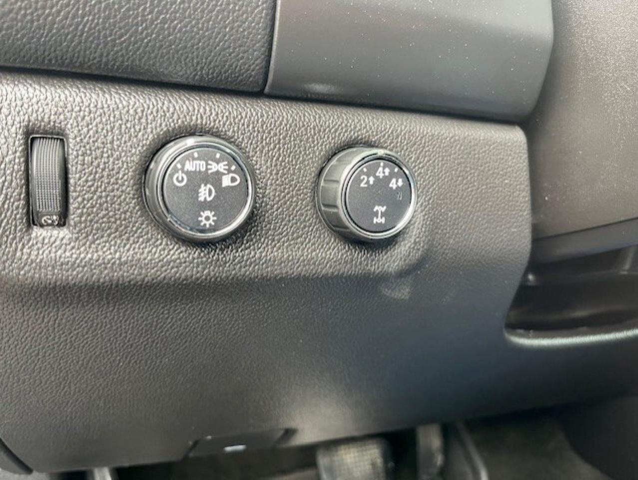 2016 Chevrolet Colorado LT 4WD **CREW CAB-CAMERA-REMOTE START-TOW PKG.** Photo