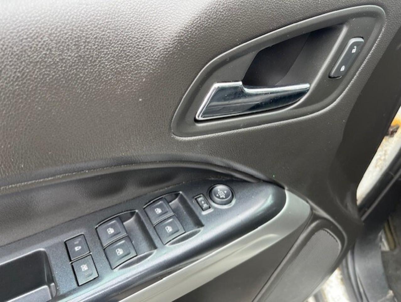 2016 Chevrolet Colorado LT 4WD **CREW CAB-CAMERA-REMOTE START-TOW PKG.** Photo